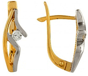 Gold earrings with diamonds in goa