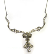 Diamonds necklace jewellers in Goa