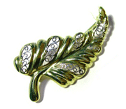 Brooches stores in Candolim